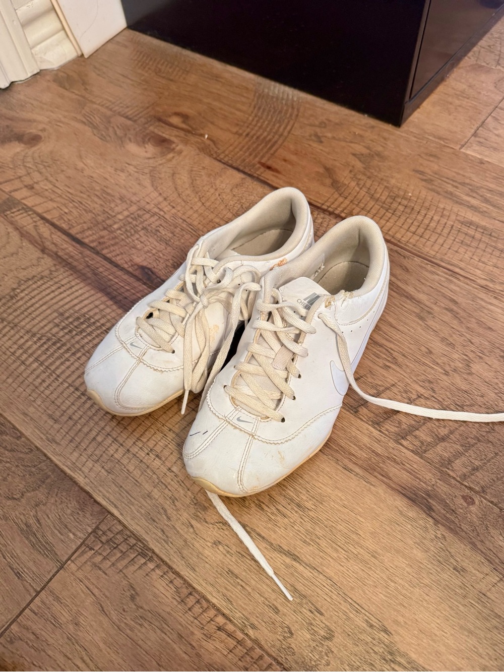 Nike Women's White Lace-Up Athletic Sneakers